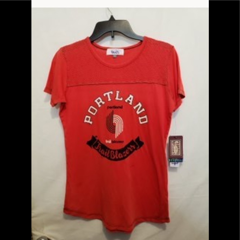 Women Portland Trail Blazers Red White & Black Shirt Slight Damage